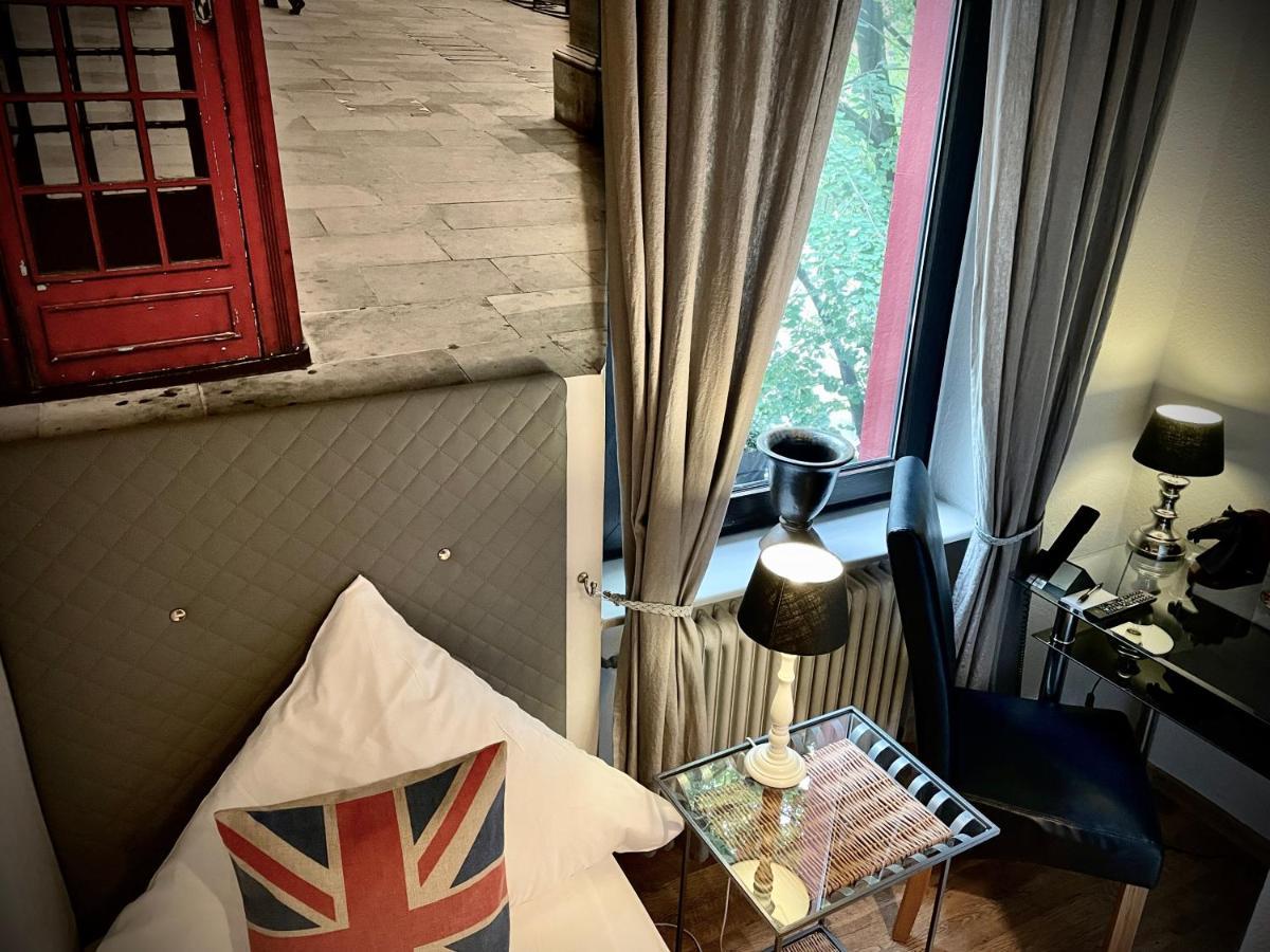 Hotel Am Volksgarten ดุสเซลดอร์ฟ ภายนอก รูปภาพ