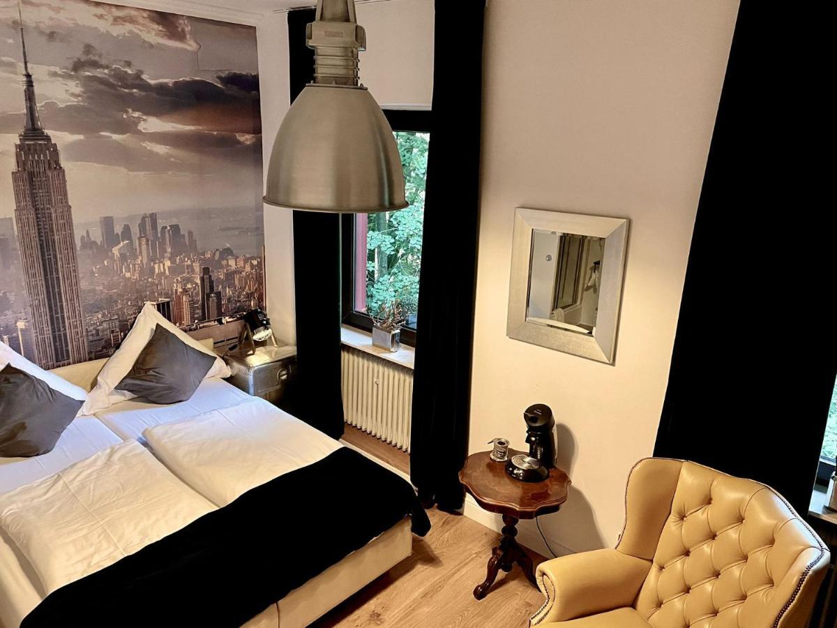 Hotel Am Volksgarten ดุสเซลดอร์ฟ ภายนอก รูปภาพ