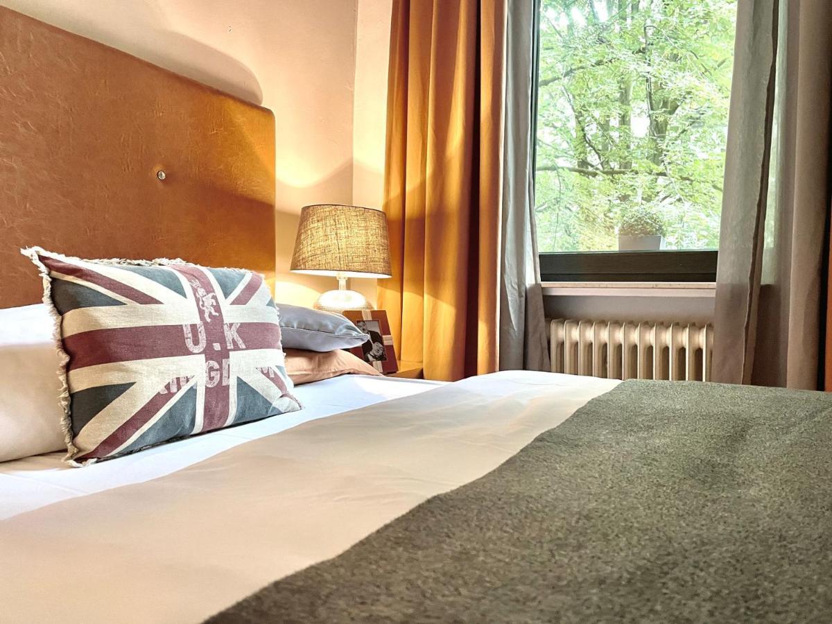 Hotel Am Volksgarten ดุสเซลดอร์ฟ ภายนอก รูปภาพ
