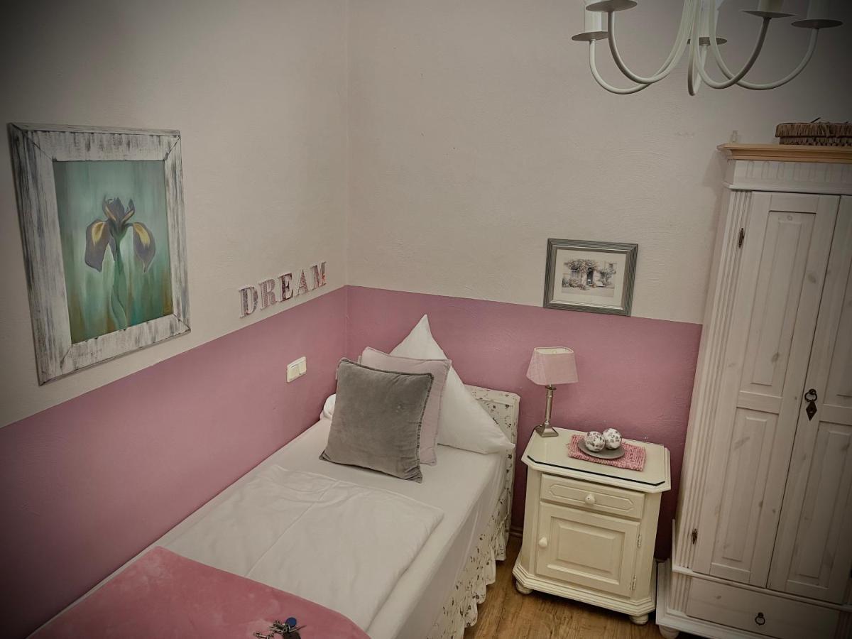 Hotel Am Volksgarten ดุสเซลดอร์ฟ ภายนอก รูปภาพ